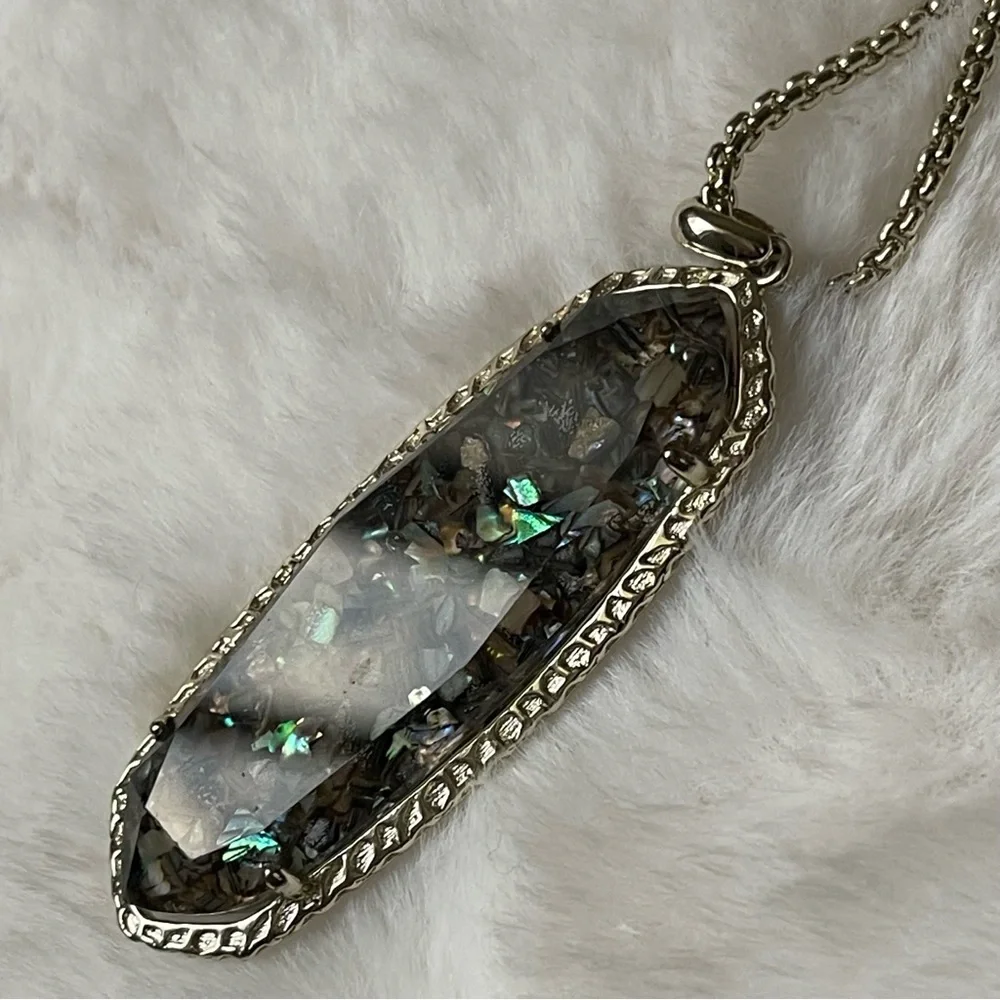 KENDRA SCOTT | LAYDEN NECKLACE | CRUSHED ABALONE SHELL | GOLD TONE | 14.5" CHAIN - Picture 3 of 10